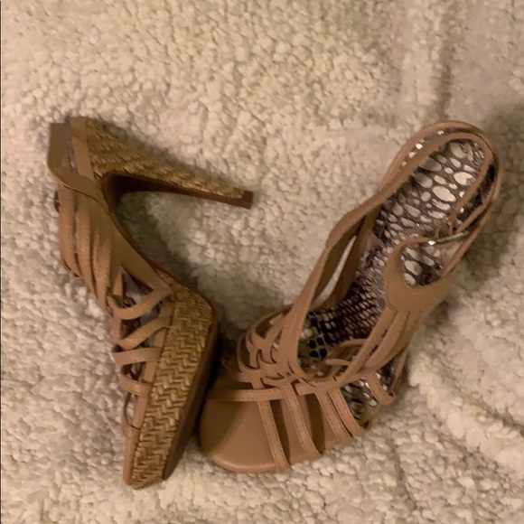 Gianni Bini Heels - Picture 2 of 5